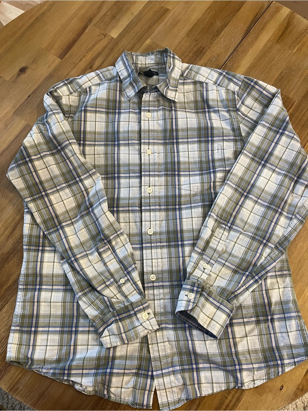Men's GapPlaid Button-Down Shirt in Gray and Blue
